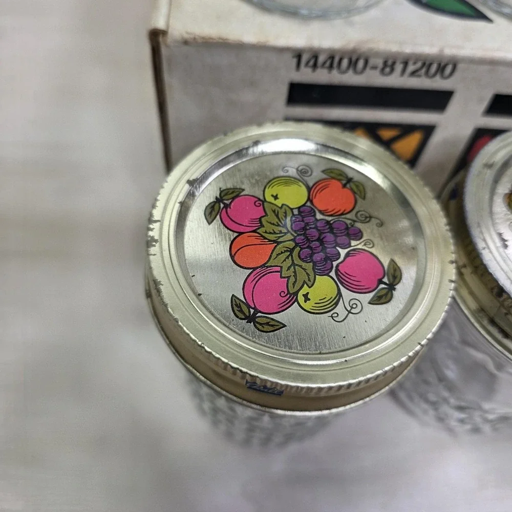 10 Ball Quilted Crystal Jelly Jars Tall w/ Grapes & Fruit Lids 4
